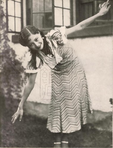 1934